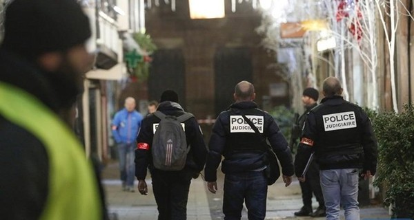 Полиция арестовала трех подозреваемых в организации теракта в Страсбурге