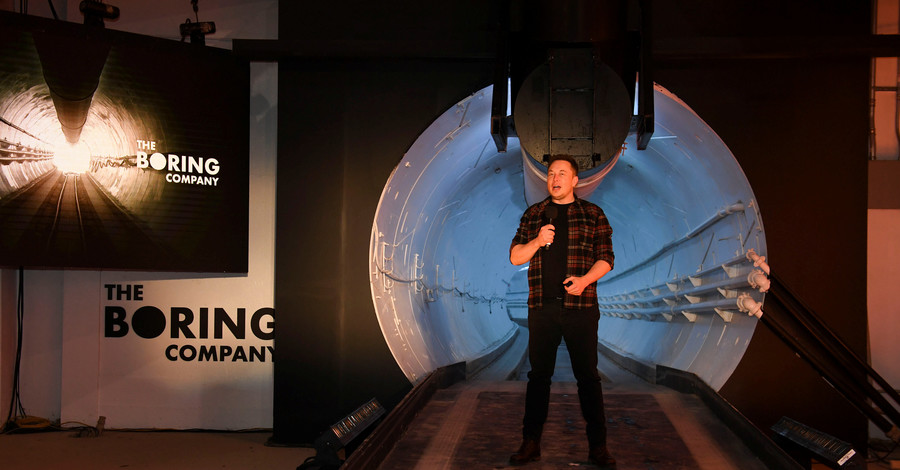 Илон Маск устроил вечеринку по случаю открытия скоростного тоннеля под Лос-Анджелесом