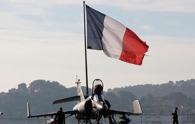 Франция оставит войска в Сирии, несмотря на выход США