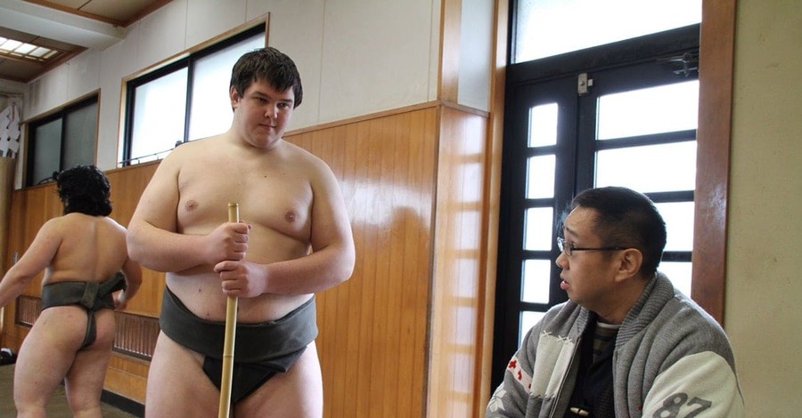 Тренер первого украинца в императорском клубе сумо: В Японии Серега теперь уважаемый человек