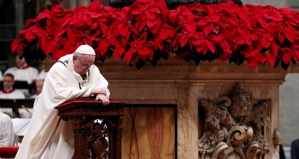 Папа Римский в рождественской проповеди размышлял над бедностью и богатством 