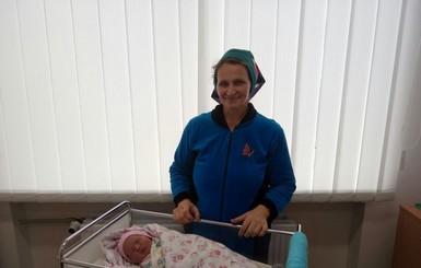 Украинка родила 18 ребенка и уже заявила, что готова к появлению 19-го малыша