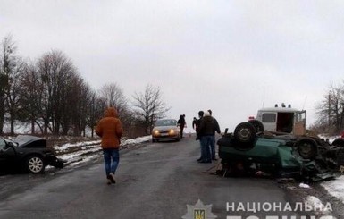 ДТП в Винницкой области: погибли три человека, включая ребенка