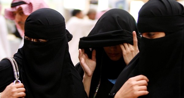 Саудовским женщинам будут сообщать о разводе через SMS