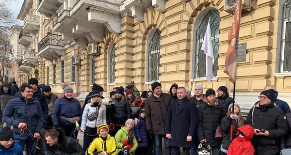 В Одессе по подозрению в рэкете задержали волонтера Савранского