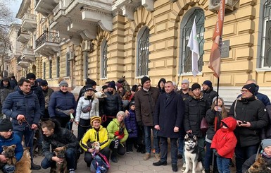 В Одессе по подозрению в рэкете задержали волонтера Савранского