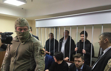 В Москве продлили арест половине украинских моряков