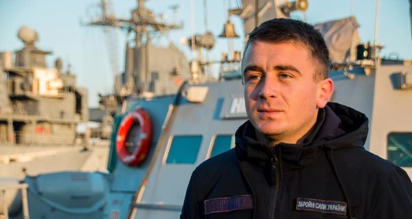 Полозов: Украинский моряк пел гимн под дулом автоматов россиян