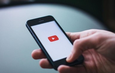 YouTube запретил пользователям есть порошок и поджигать себя