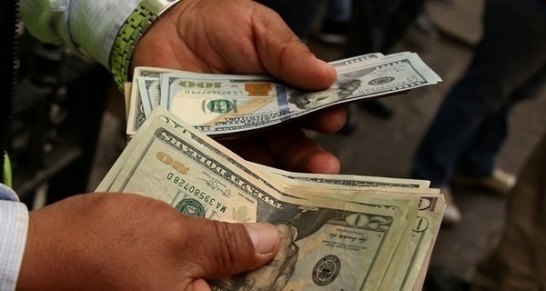 Доллару прогнозируют снижение ниже 28 гривен