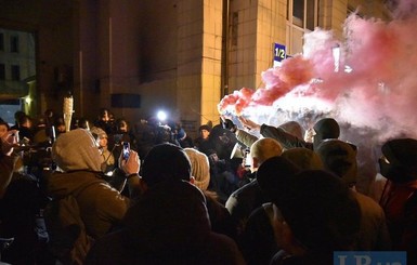 Протестующие на Майдане обвинили полицию в похищении гроба