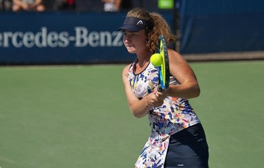Украинская теннисистка Снигур вышла в 1/8 финала юниорского Australian Open