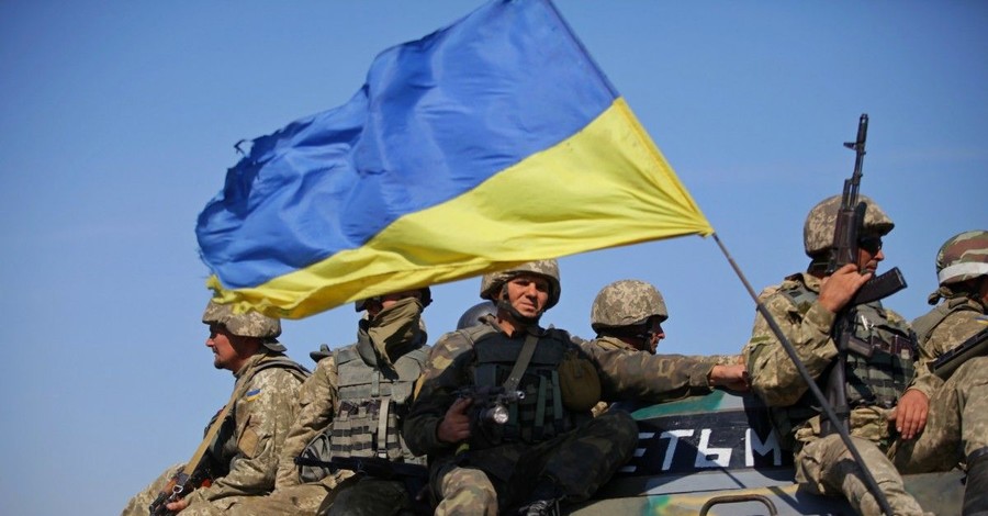 В машину с украинскими военными попала противотанковая управляемая ракета