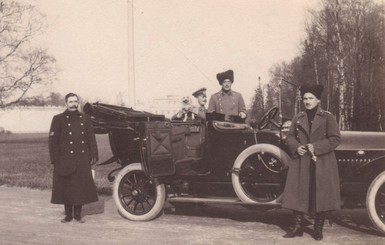 На чердаке старинного здания нашли неизвестные фотографии Николая II