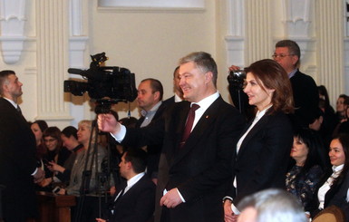 Петр Порошенко трогательно поздравил жену с днем рождения
