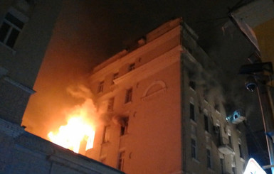 Пожар в элитном доме Москвы: квартира Дапкунайте не пострадала, а дочери Башмета сгорела 