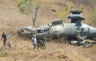 На учениях в Венесуэле разбился военный вертолет