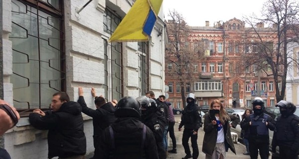 Участникам штурма Подольского РОВД в Киеве предъявили обвинения