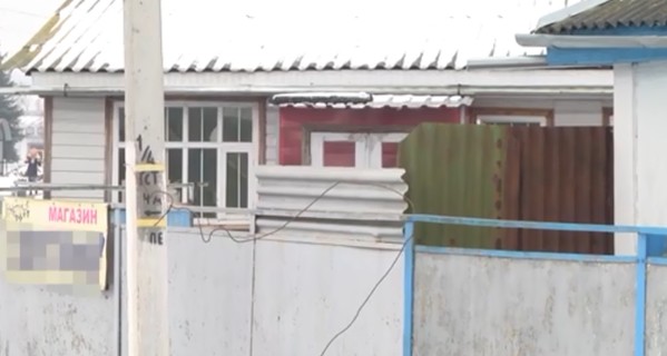 СМИ: Сестру писателя Михаила Слабошпицкого зарубили топором