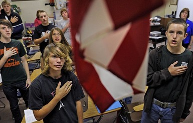 Полиция арестовала 11-летнего школьника после отказа клясться в верности флагу США