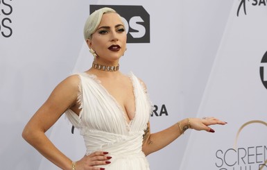 Теперь официально: Леди Гага рассталась с женихом и отменила помолвку