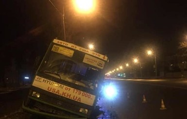 В Харькове водитель маршрутки с пассажирами потерял сознание 