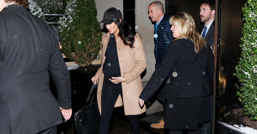 Меган Маркл отпраздновала рождение будущего малыша с Амаль Клуни и Сереной Уильямс