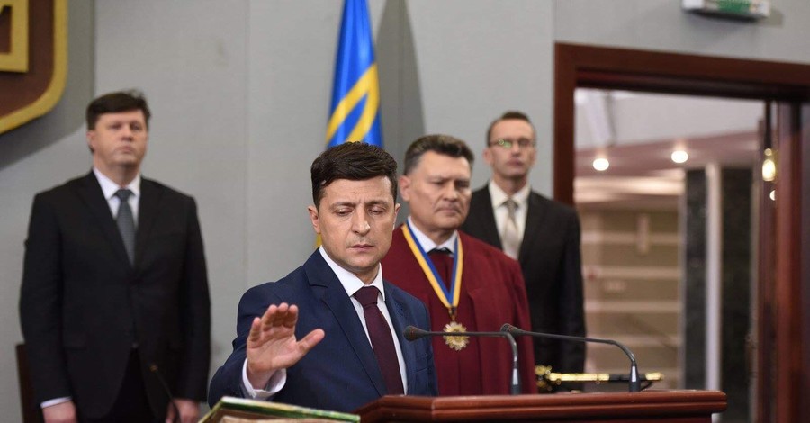Украинцы верят в президентство Зеленского – социологи