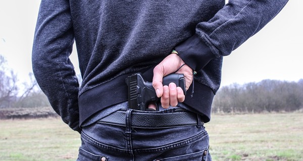 На дороге в Николаевской области ограбили 