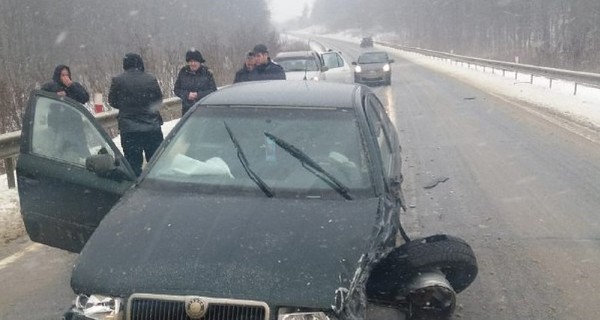 Президент Молдовы попал в аварию, а потом поехал на встречу с людьми