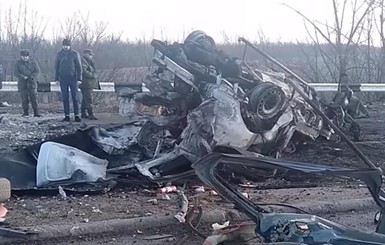 Все, что известно о взрыве микроавтобуса  в Донбассе
