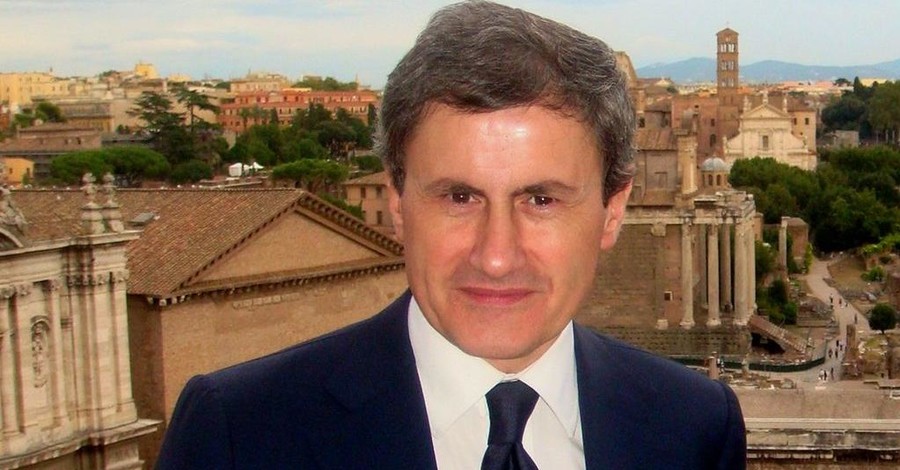 Бывший мэр Рима получил шесть лет тюрьмы за коррупцию