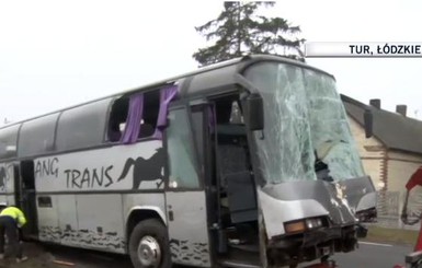 В Польше перевернулся автобус с украинцами, погиб водитель