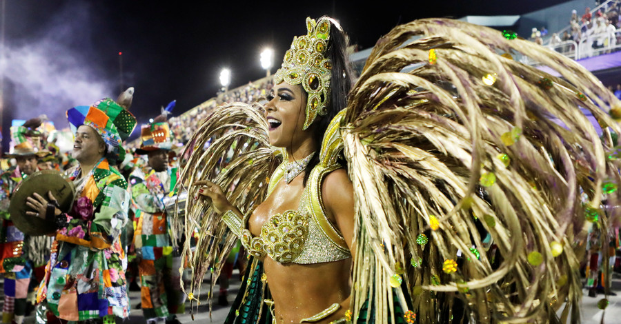В Рио-де-Жанейро проходит традиционный карнавал