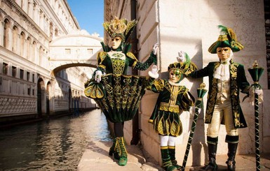 Костюм украинской мастерицы признали лучшим на Венецианском карнавале