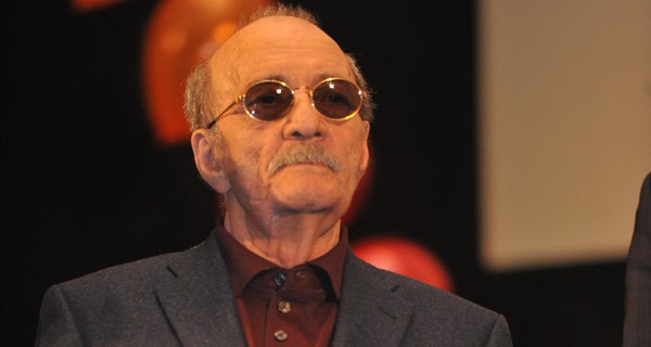 Георгий Данелия вторую неделю находится в реанимации 