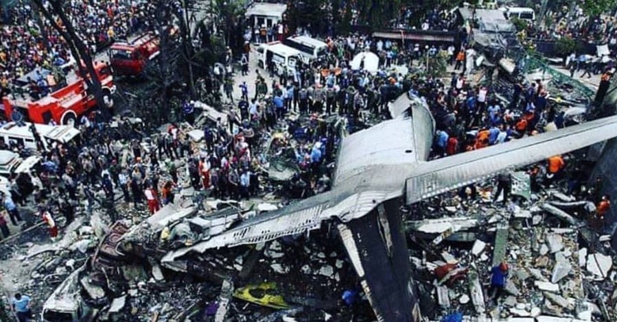 Китай отказался от использования Boeing 737 после катастрофы в Эфиопии
