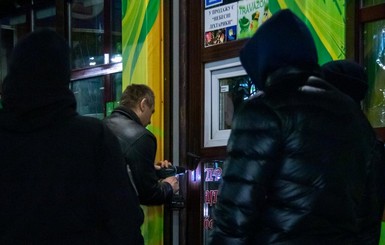 В Киеве на рабочем месте повесился продавец цветов