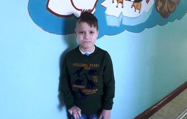 Саша Тишков, выживший после удара током, держится оптимистом и надеется на операцию