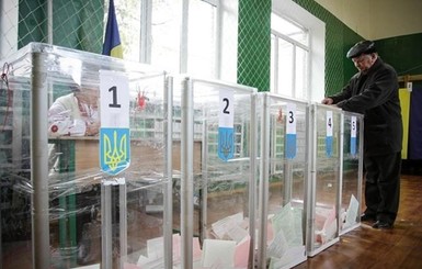 В Коростене избиратели попросились проголосовать пораньше – опаздывали на электричку
