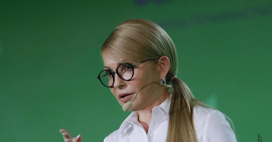Тимошенко обвинила власть в фальсификации выборов. Но в суд не пойдет и Майдан собирать не будет