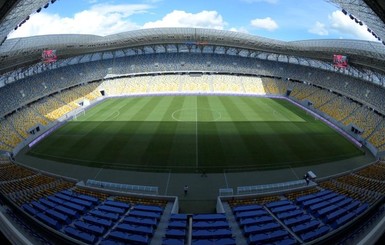 На матчи Украины против Сербии и Люксембурга болельщики могут выбрать места, используя технологию 3D