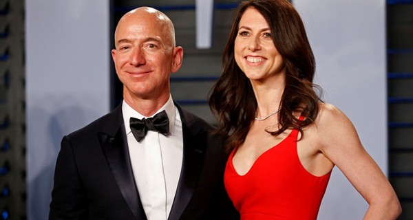 Джефф Безос развелся, отдав жене четыре процента акций Amazon