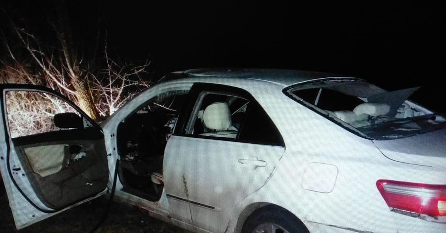 В Киевской области в несшейся на скорости 150 км/ч машине взорвалась граната
