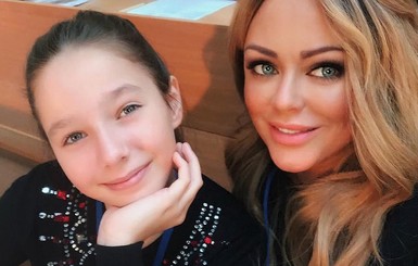 12-летняя дочь Юлии Началовой выступила на сцене