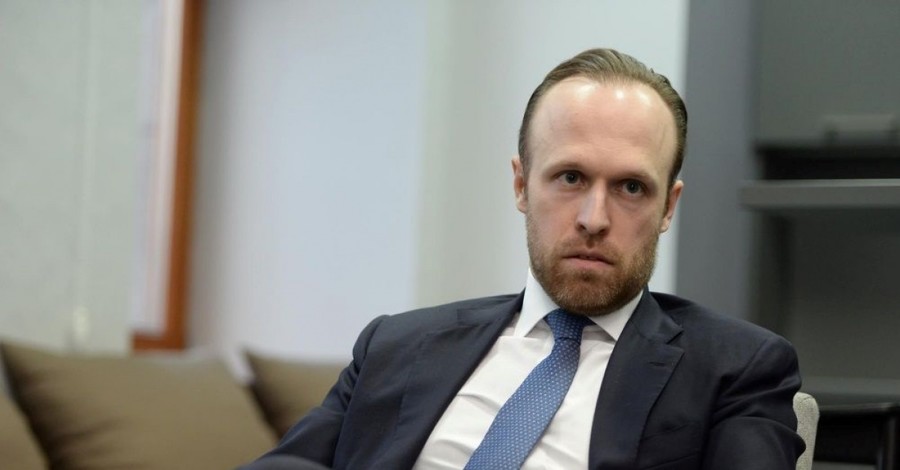 Администрация президента опровергла увольнение Алексея Филатова