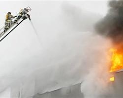 В Киеве горел завод «Ленинская кузня» 