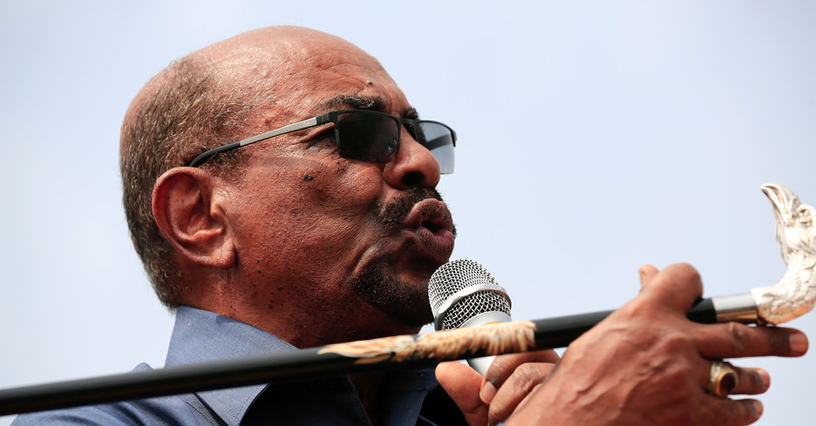 СМИ: В Судане президент ушел в отставку