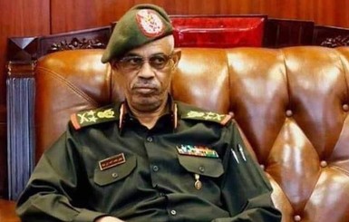Лидер переворота в Судане подал в отставку