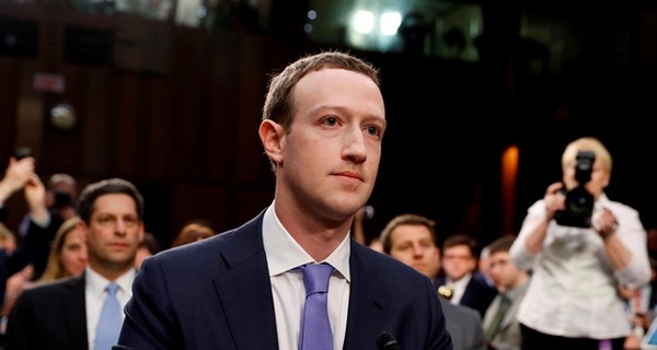 Акционеры Facebook взбунтовались против единовластия Марка Цукерберга 